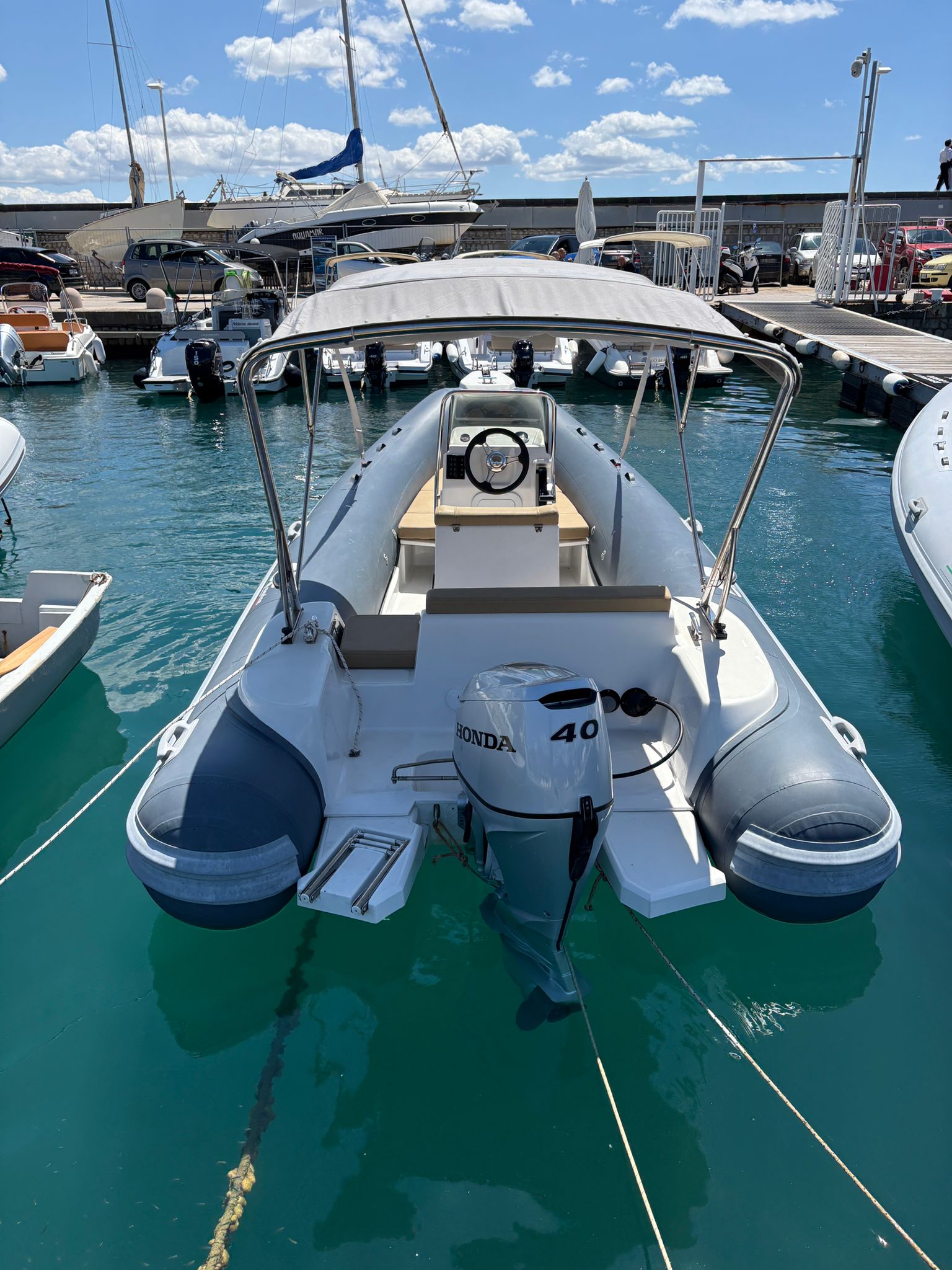 Noleggio gommone - Op Marine 19 40cv